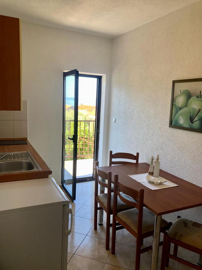 Hotel B&B Chamberlain Милна Екстериор снимка