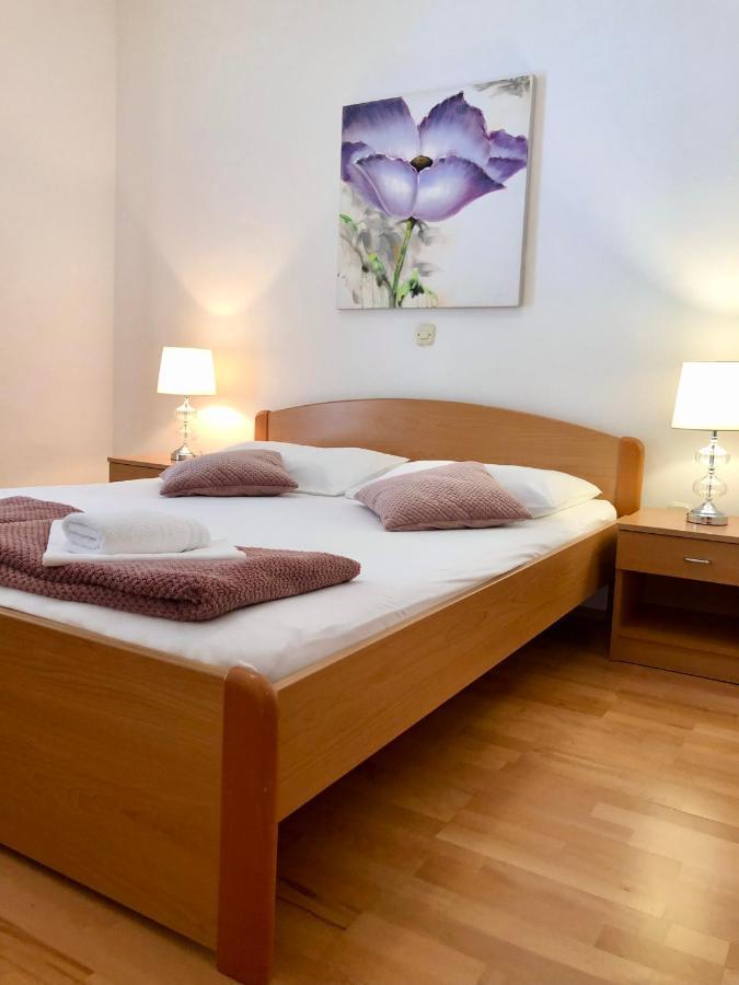 Hotel B&B Chamberlain Милна Екстериор снимка