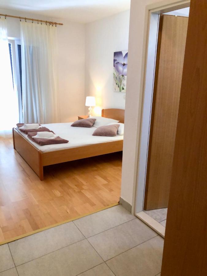 Hotel B&B Chamberlain Милна Екстериор снимка