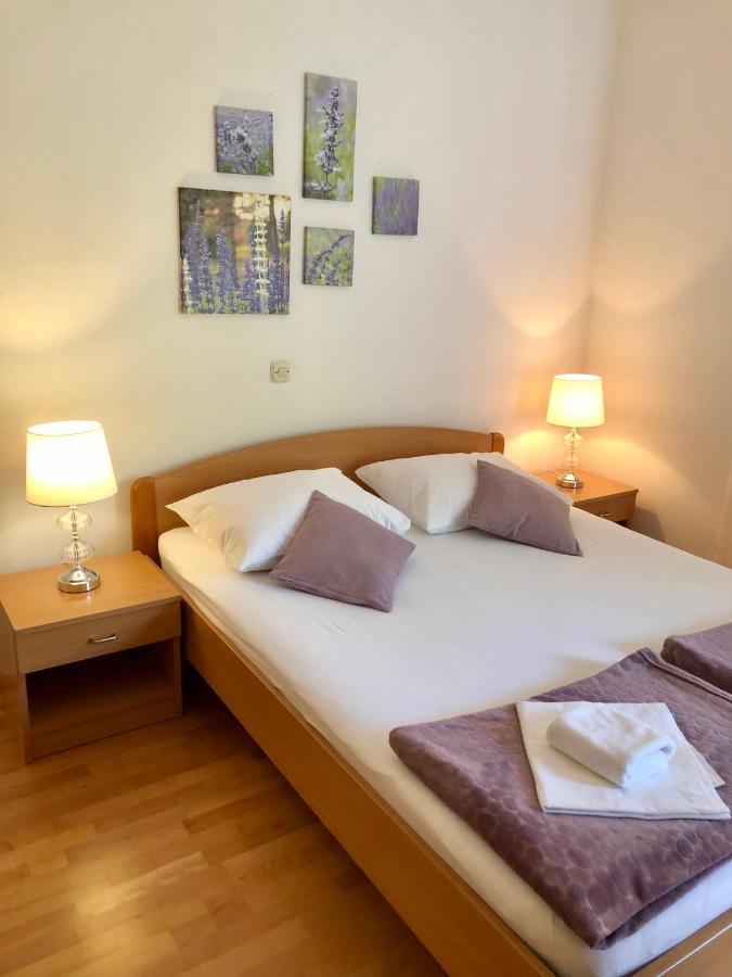Hotel B&B Chamberlain Милна Екстериор снимка