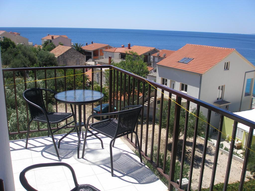 Hotel B&B Chamberlain Милна Стая снимка