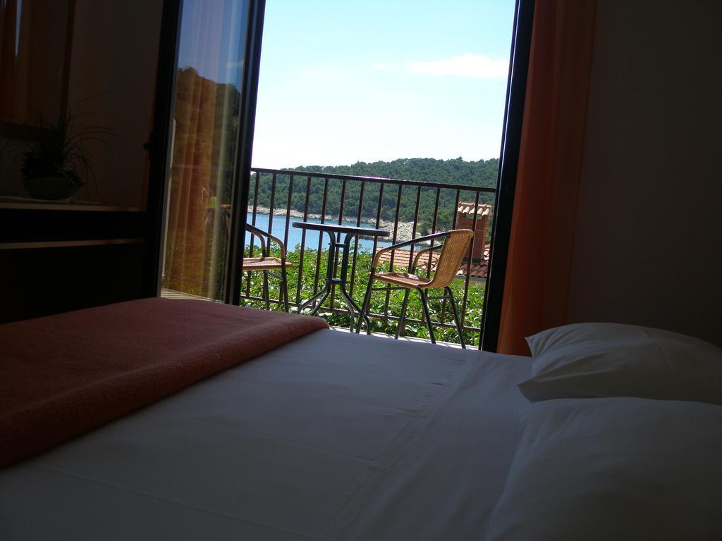 Hotel B&B Chamberlain Милна Стая снимка